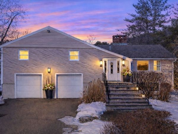 6 Tally Ho Lane, Framingham, MA 01701