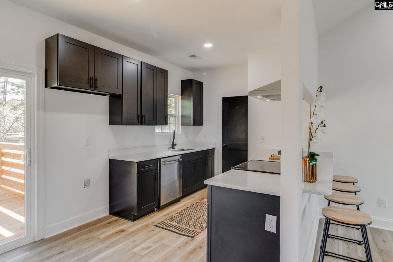 203 Ault Road  Photo 7