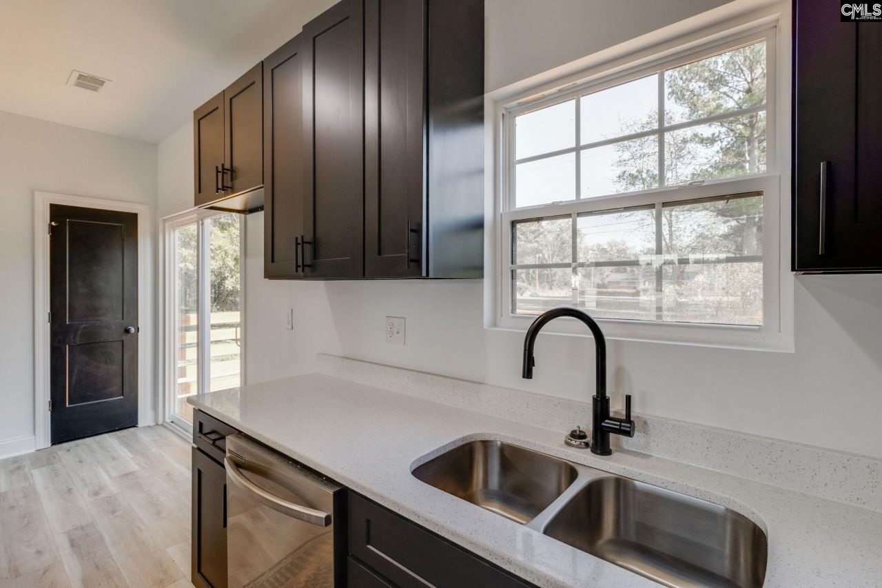 203 Ault Road  Photo 8