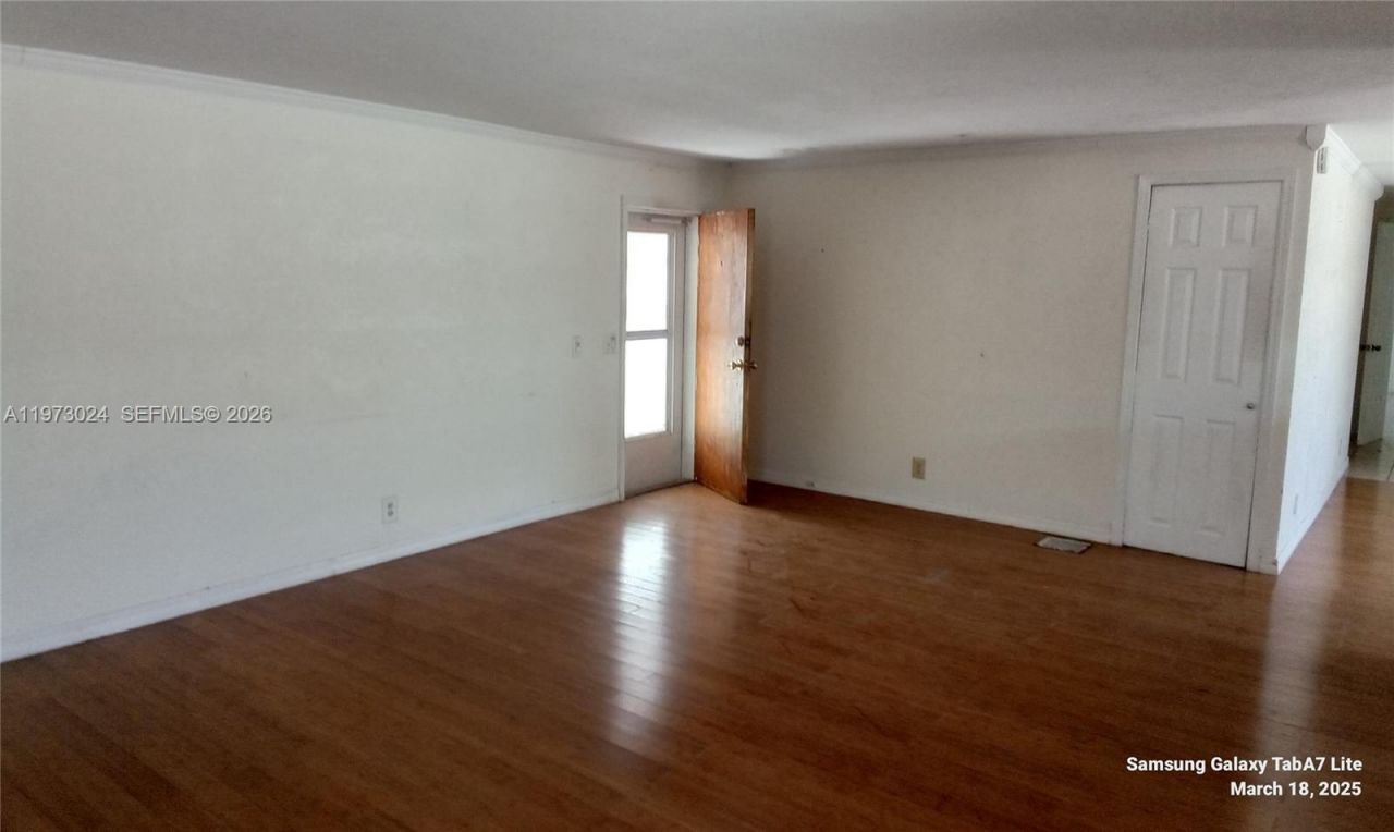 21821 S Heritage Cir, Unit 1, Pembroke Pines, FL 33029 Photo