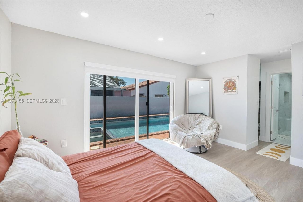 13710 SW 18th Ter , Miami, FL 33175 Photo