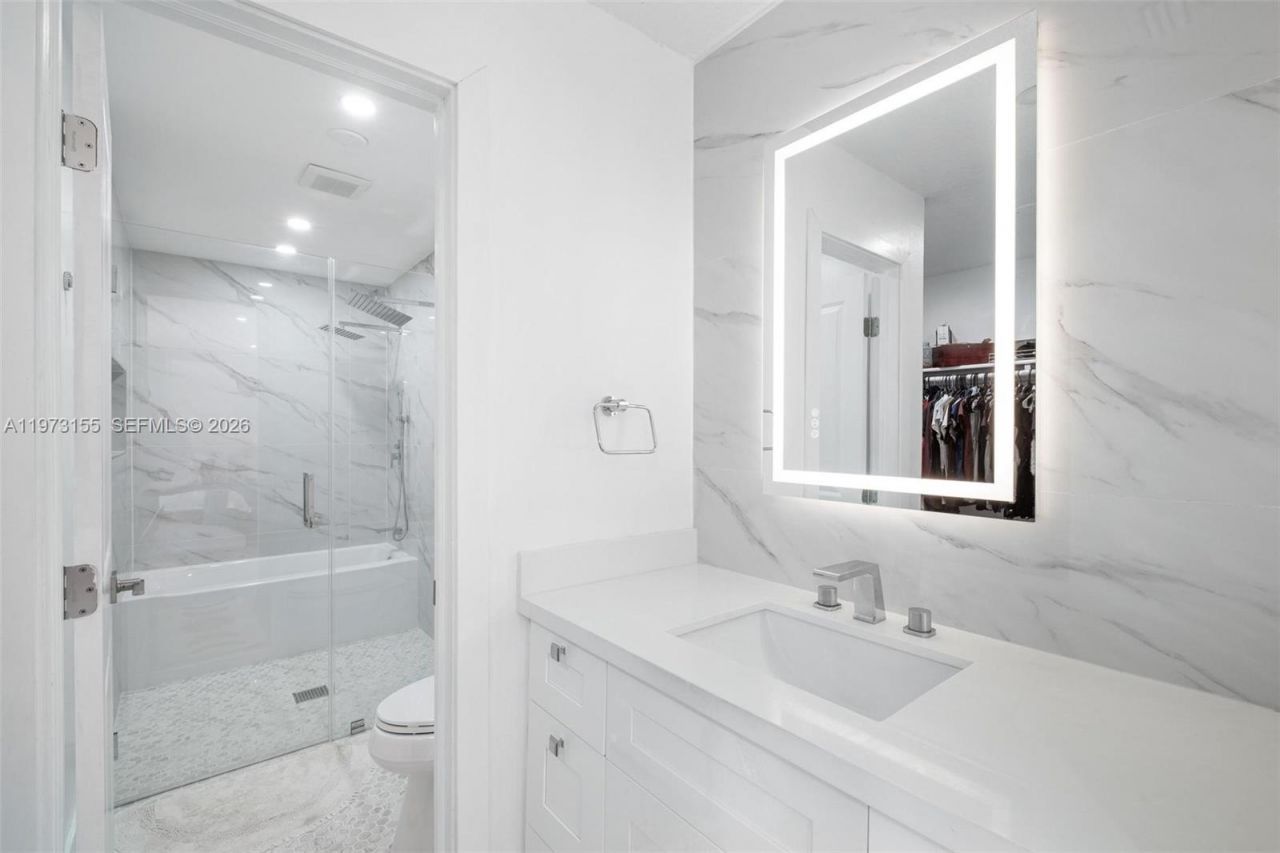 13710 SW 18th Ter , Miami, FL 33175 Photo