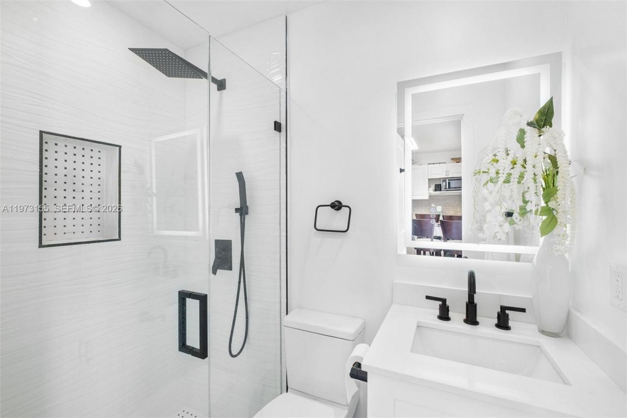 13710 SW 18th Ter , Miami, FL 33175 Photo