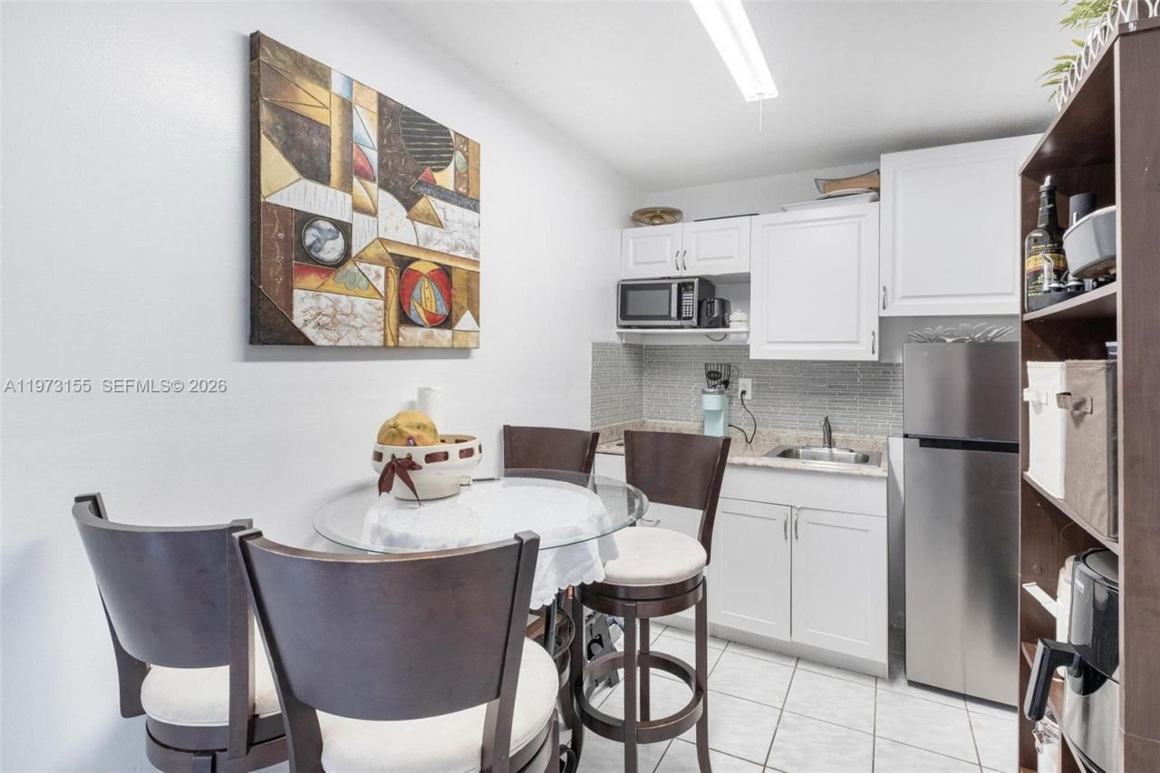 13710 SW 18th Ter , Miami, FL 33175 Photo