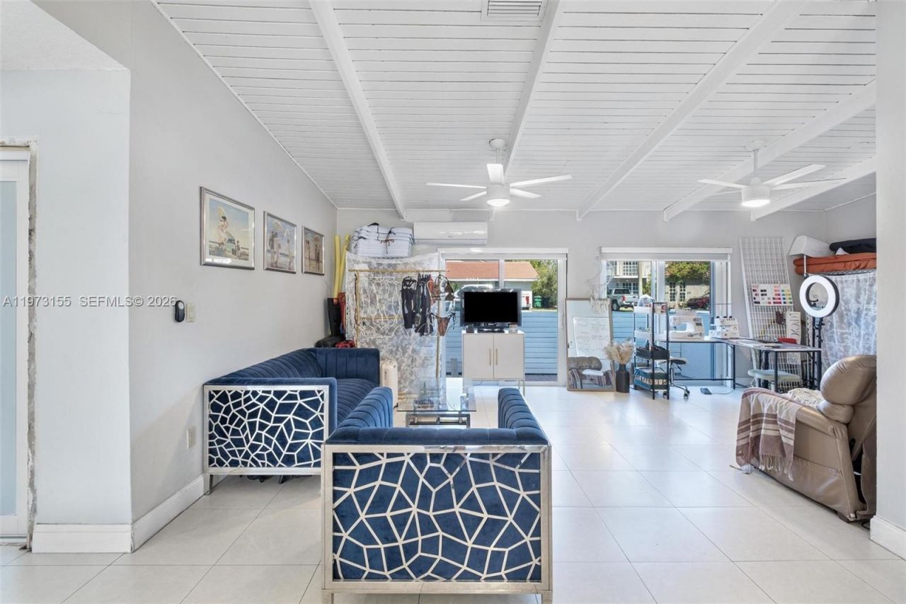 13710 SW 18th Ter , Miami, FL 33175 Photo