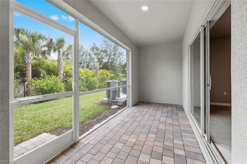 15319 Wildflower Cir, Naples, FL 34119 Photo