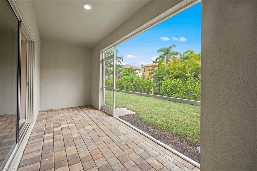 15319 Wildflower Cir, Naples, FL 34119 Photo