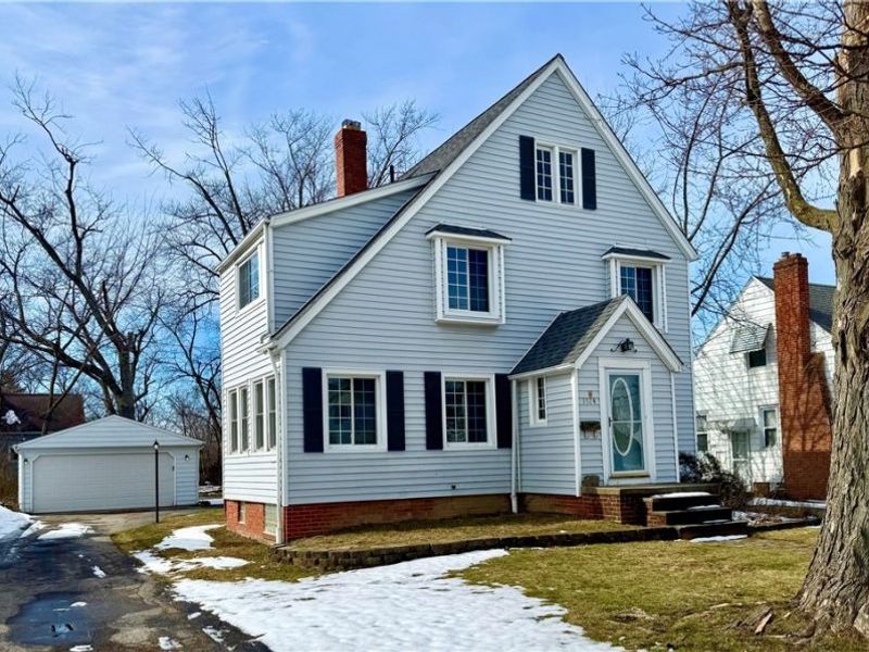 1524 Jaeger Drive, Lyndhurst, OH 44124 Photo 3