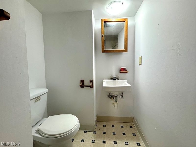 1524 Jaeger Drive, Lyndhurst, OH 44124 Photo 31