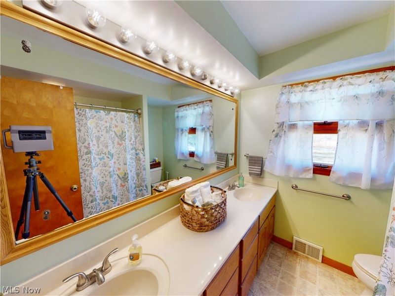 239 Dunbar Road, Tallmadge, OH 44278 Photo 18