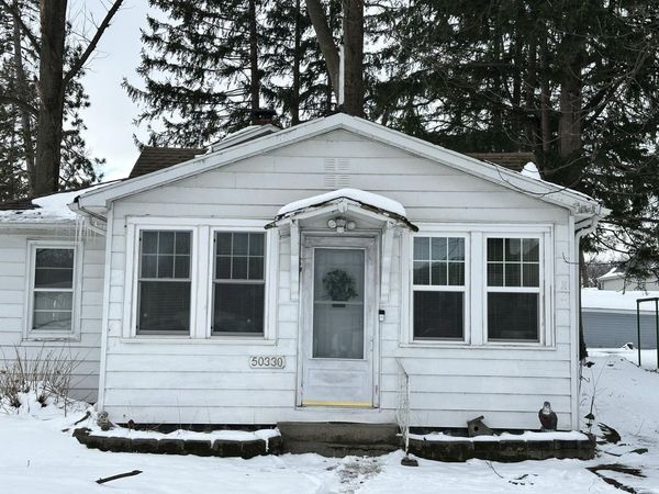 50330 Eastside Drive, Dowagiac, MI 49047