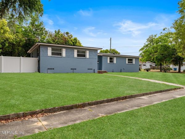 4013 ROGERO Road, Jacksonville, FL 32277