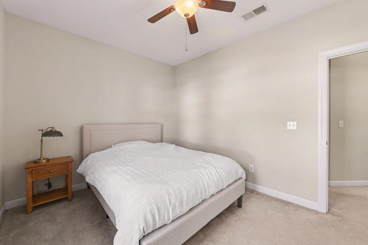 8471 Athens Way Photo 24