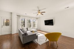 8471 Athens Way photo 4