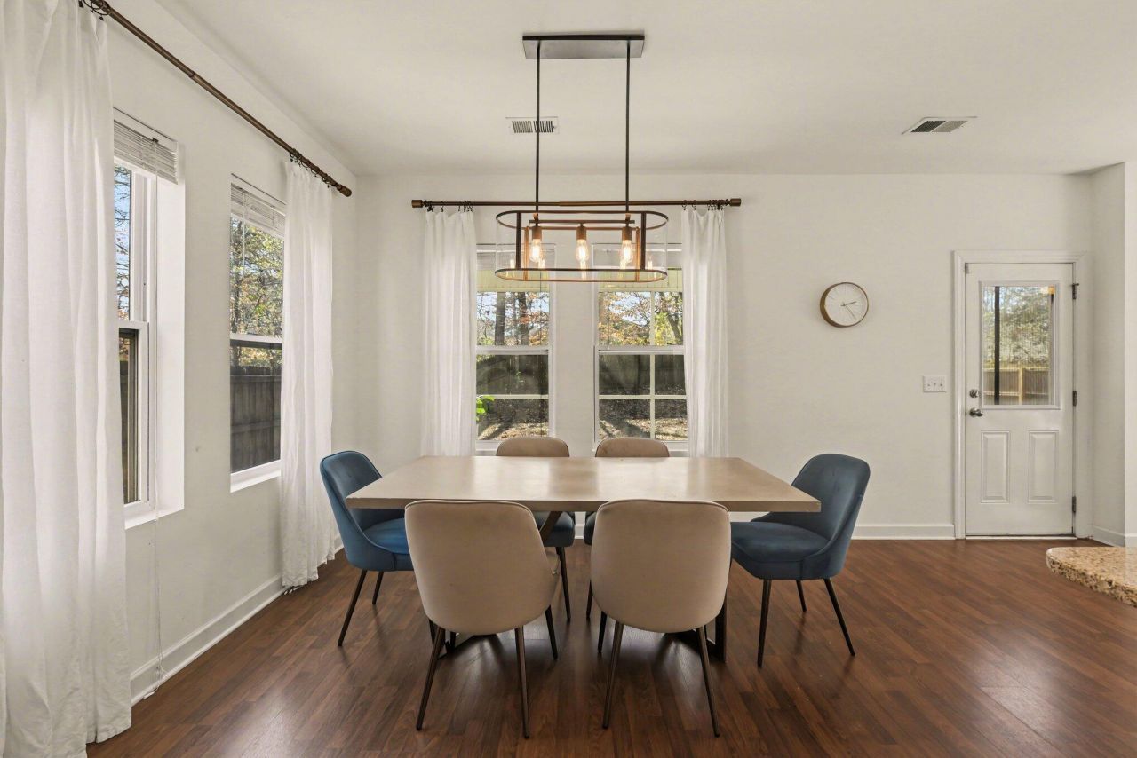 8471 Athens Way Photo 9