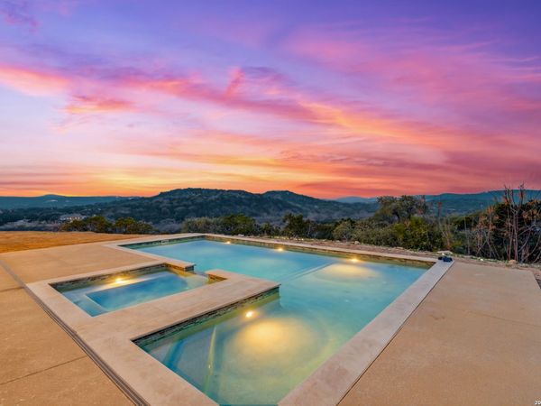 9889 Cash Mountain, Helotes, TX 78023