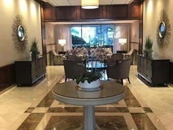 9 Hawthorne Place, Unit 14N, Boston, MA 02114