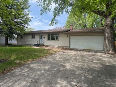 619 12th Street N, Breckenridge, MN 56520