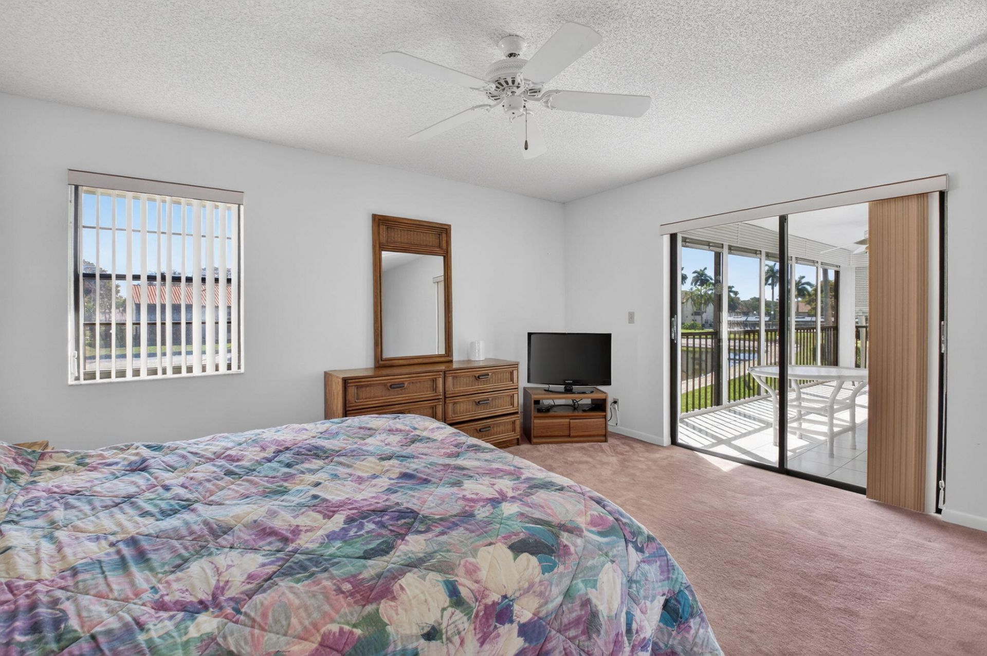 10279 N Circle Lake Drive, Unit 202, Boynton Beach, FL 33437 Photo