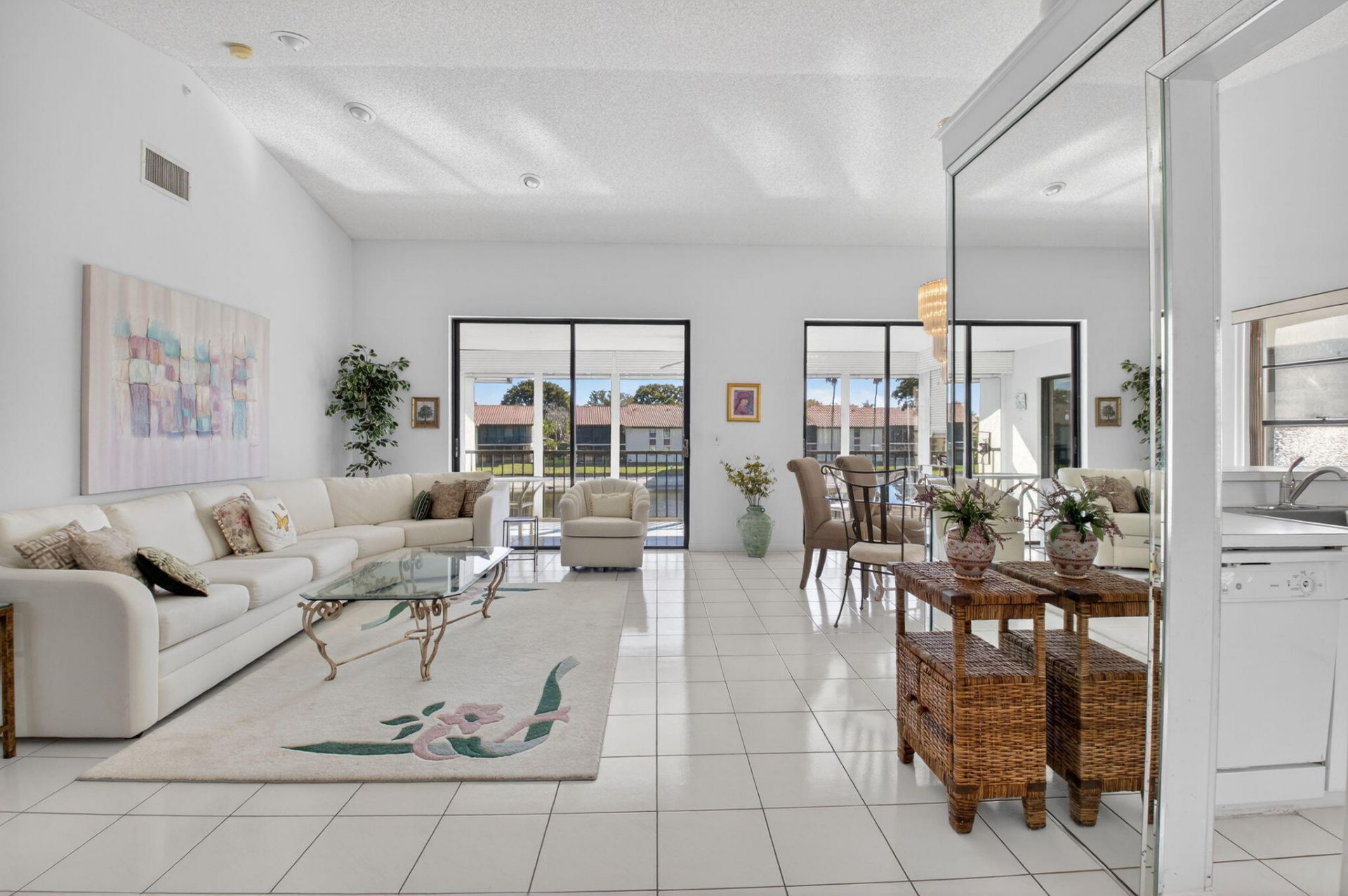 10279 N Circle Lake Drive, Unit 202, Boynton Beach, FL 33437 Photo