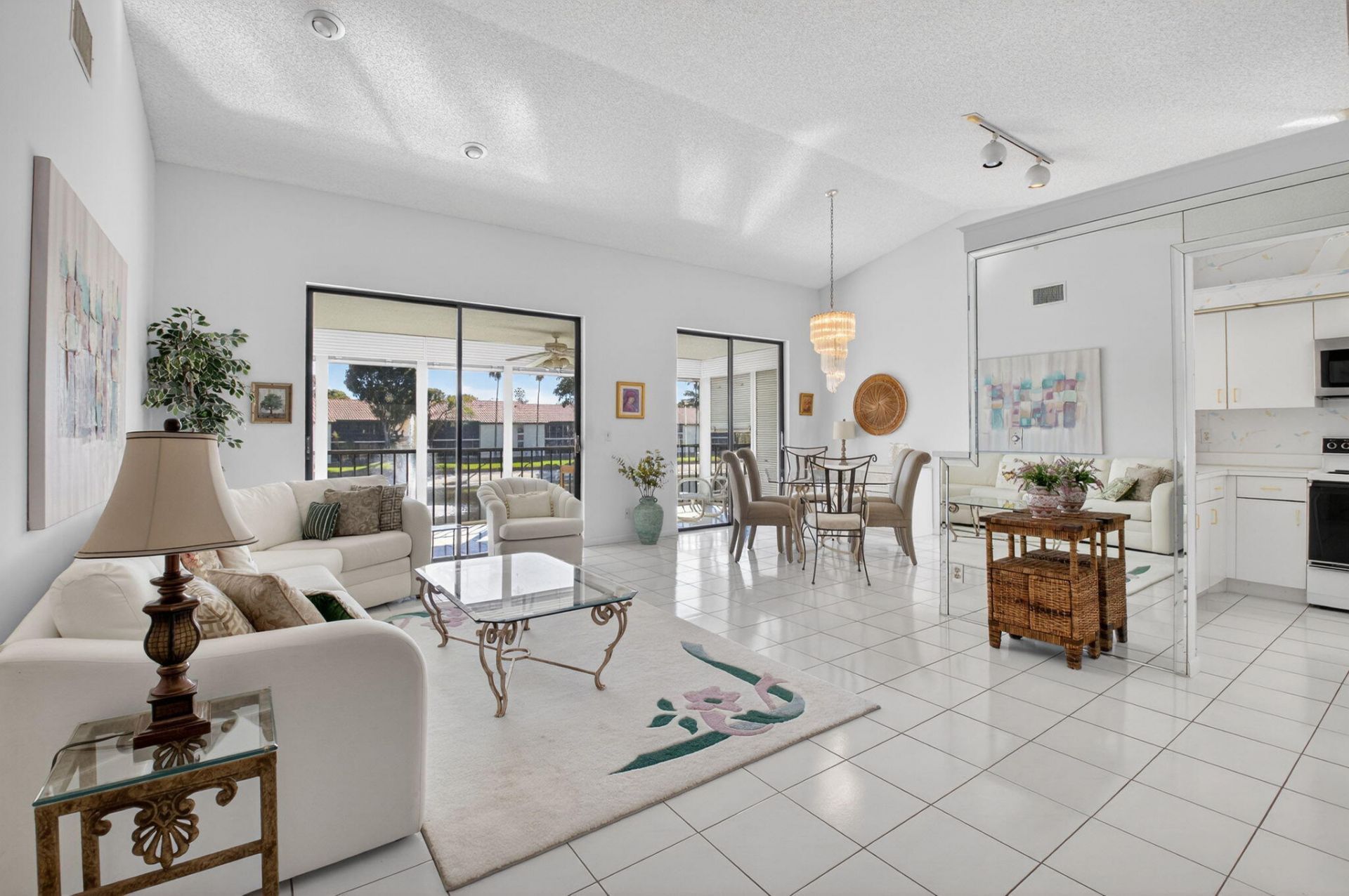 10279 N Circle Lake Drive, Unit 202, Boynton Beach, FL 33437 Photo