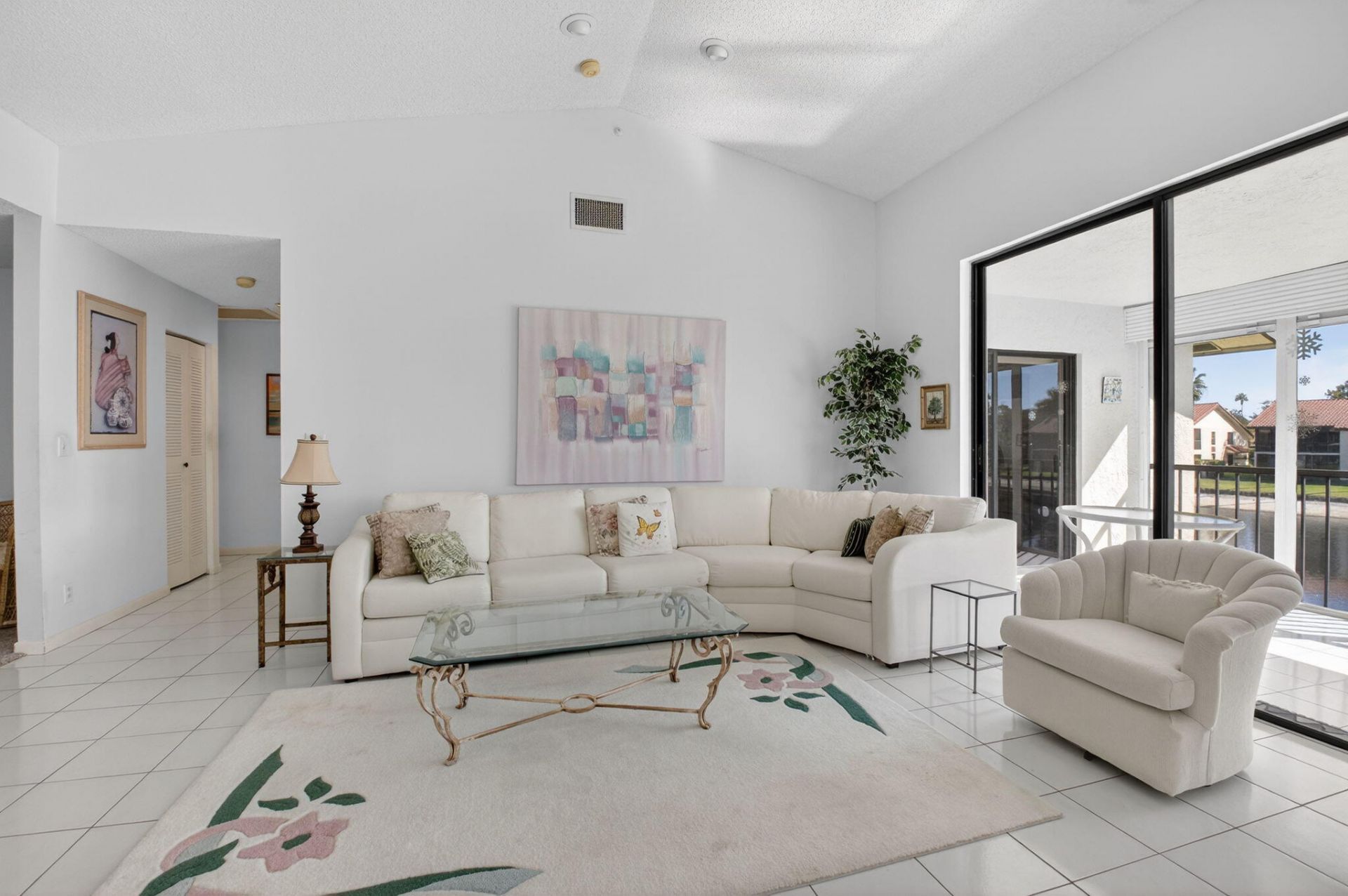 10279 N Circle Lake Drive, Unit 202, Boynton Beach, FL 33437 Photo