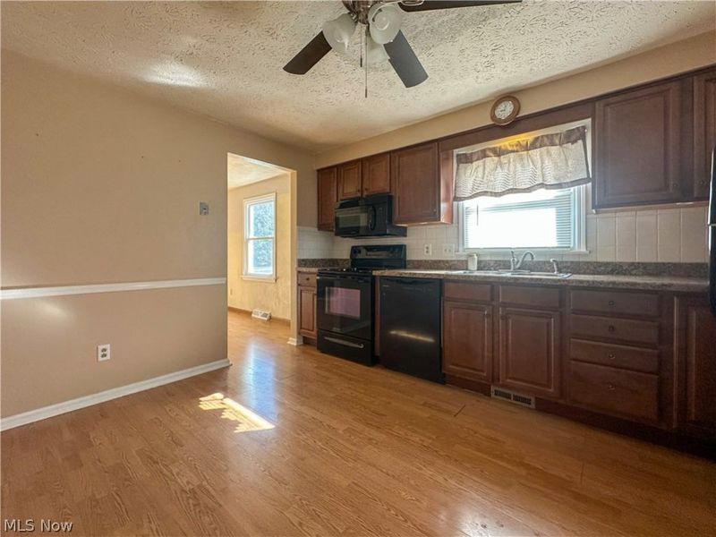 4363 Timberbrook Drive, Canfield, OH 44406 Photo 12