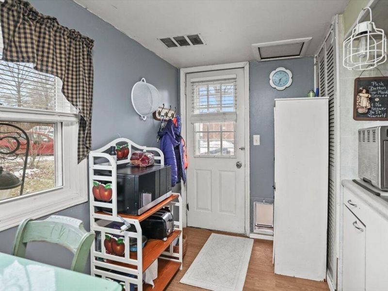 101 W 1st Avenue, Hebron, OH 43025 Photo 13