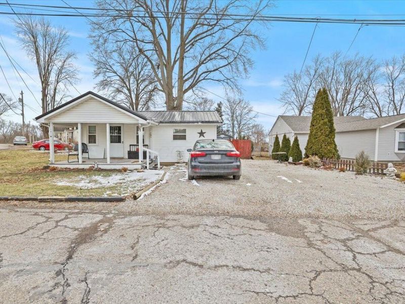 101 W 1st Avenue, Hebron, OH 43025 Photo 3