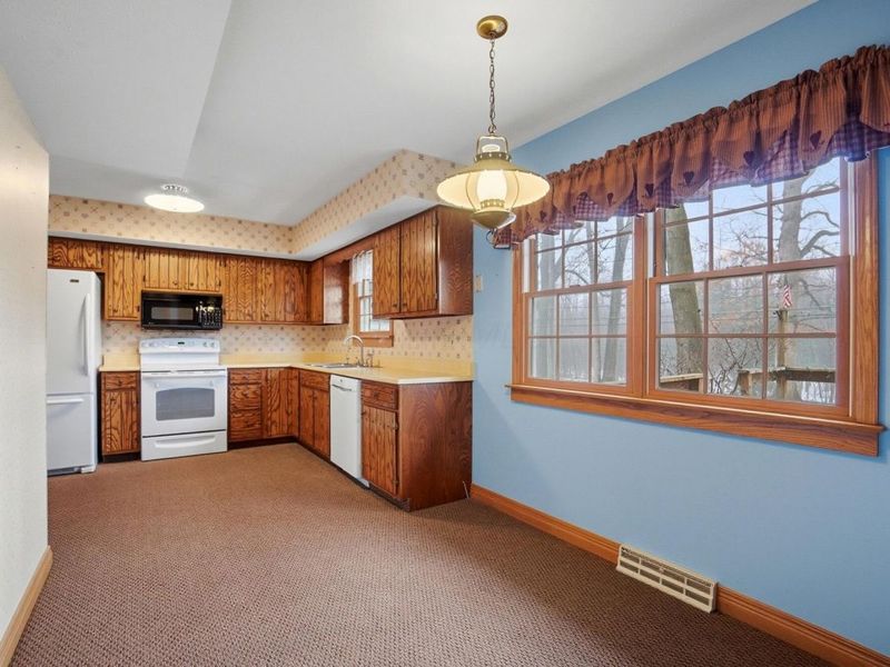 658 Knoll Drive, Granville, OH 43023 Photo 14