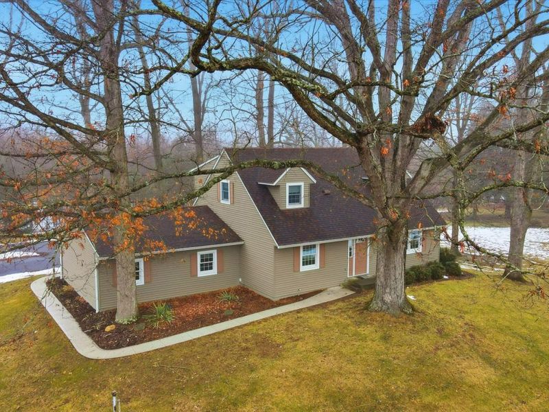 658 Knoll Drive, Granville, OH 43023 Photo 3