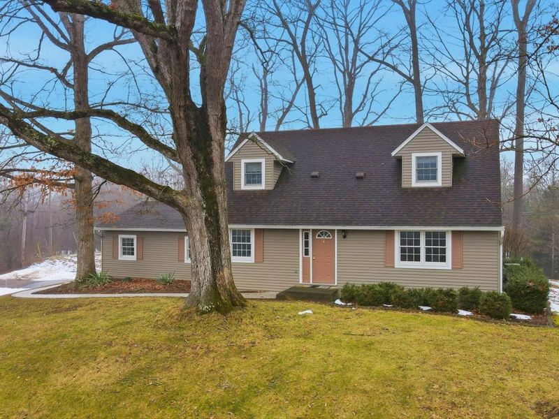 658 Knoll Drive, Granville, OH 43023 Photo 4