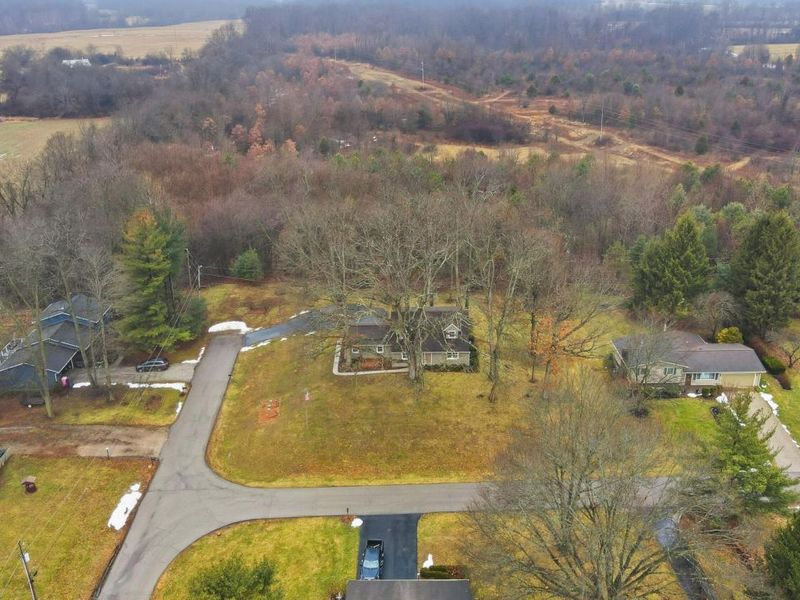 658 Knoll Drive, Granville, OH 43023 Photo 5