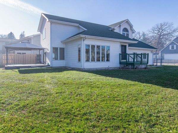 97 Mark Lane , Fox Lake, IL 60020