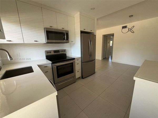 11855 NE 19th Dr , Unit 20, North Miami, FL 33181