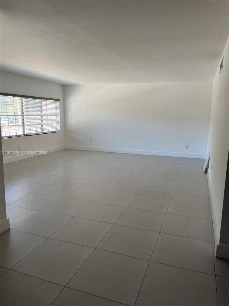 11855 NE 19th Dr , Unit 20, North Miami, FL 33181 Photo