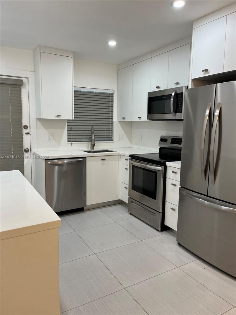 11855 NE 19th Dr , Unit 20, North Miami, FL 33181 Photo