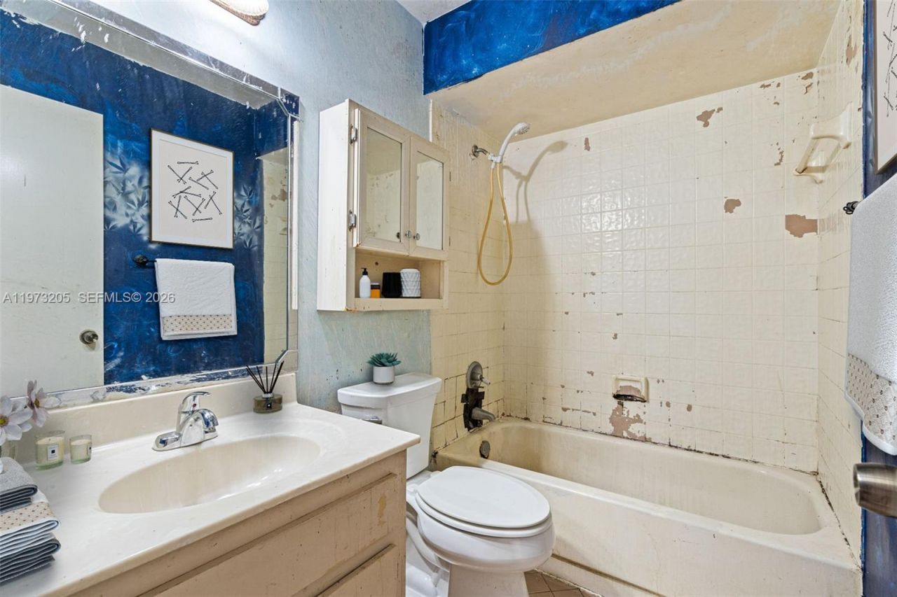 7389 NW 48th Pl, Lauderhill, FL 33319 Photo