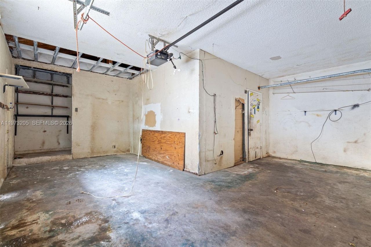 7389 NW 48th Pl, Lauderhill, FL 33319 Photo