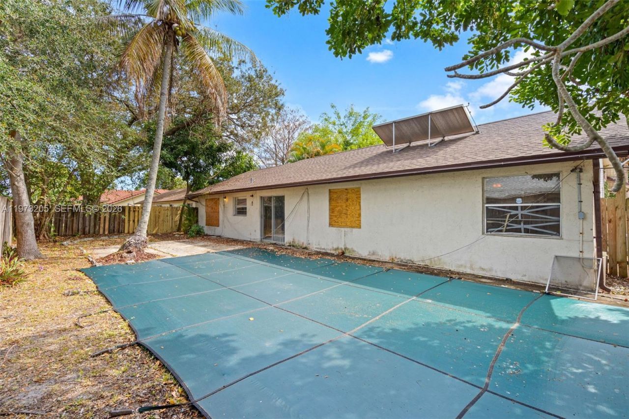 7389 NW 48th Pl, Lauderhill, FL 33319 Photo