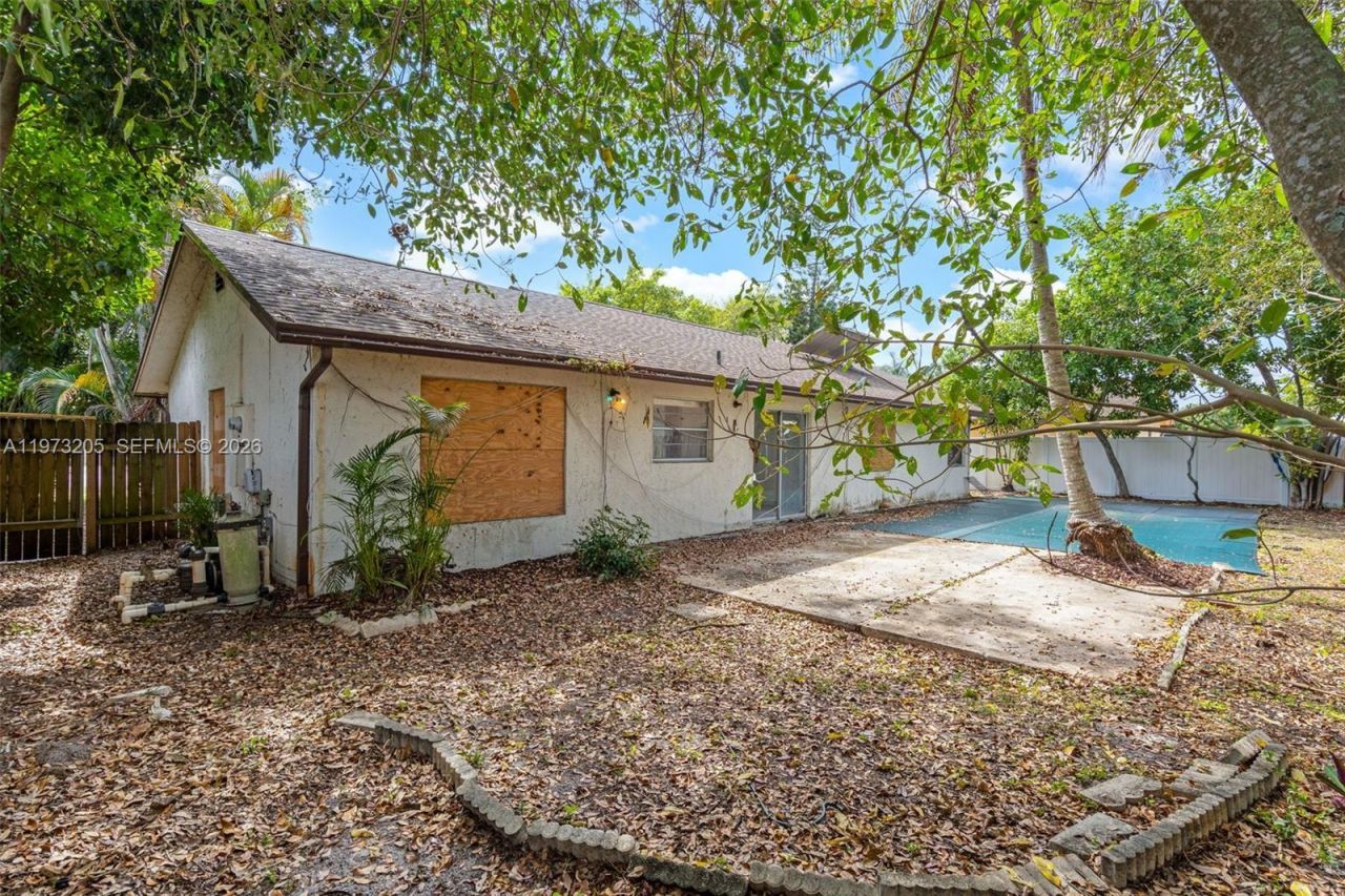 7389 NW 48th Pl, Lauderhill, FL 33319 Photo