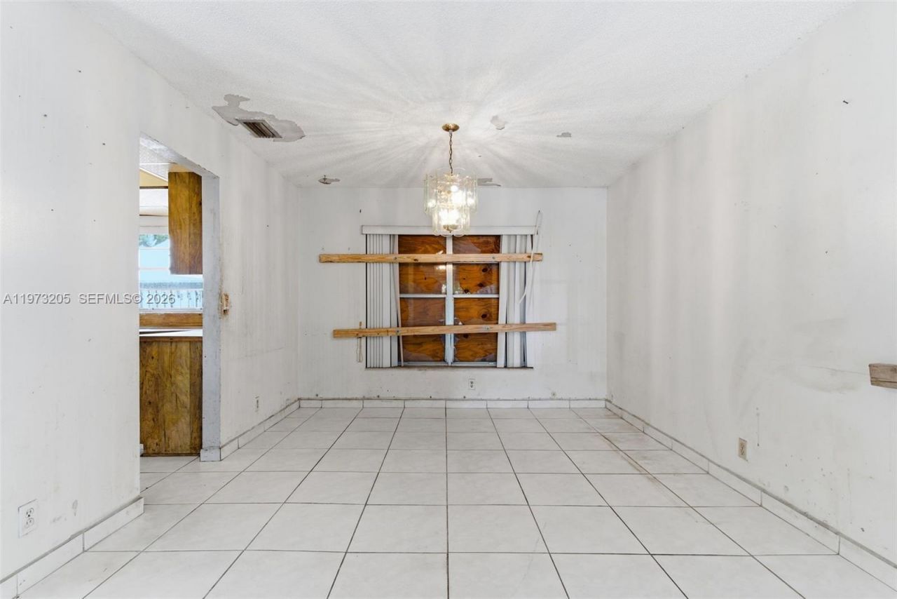 7389 NW 48th Pl, Lauderhill, FL 33319 Photo