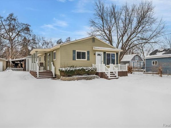 5151 Brobeck Street, Flint Twp, MI 48532