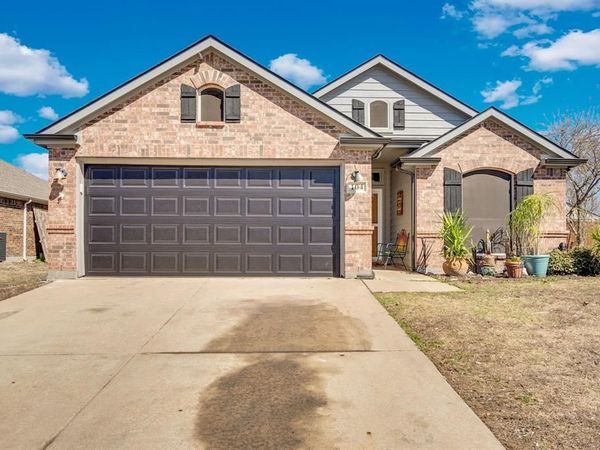 104 Coyote Run , Waxahachie, TX 75165