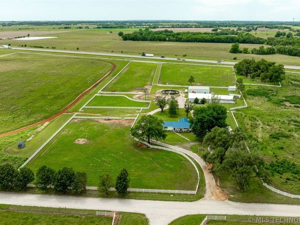 14701 S 560 Road , Fairland, OK 74343