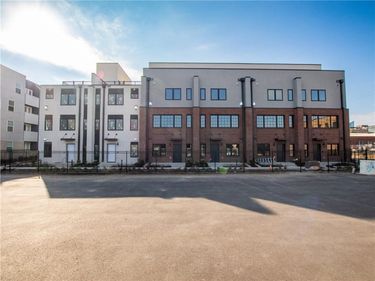 541 E 19th Street, Kansas City, MO 64108