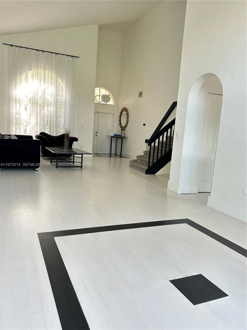 10965 NW 59th St, Doral, FL 33178 Photo