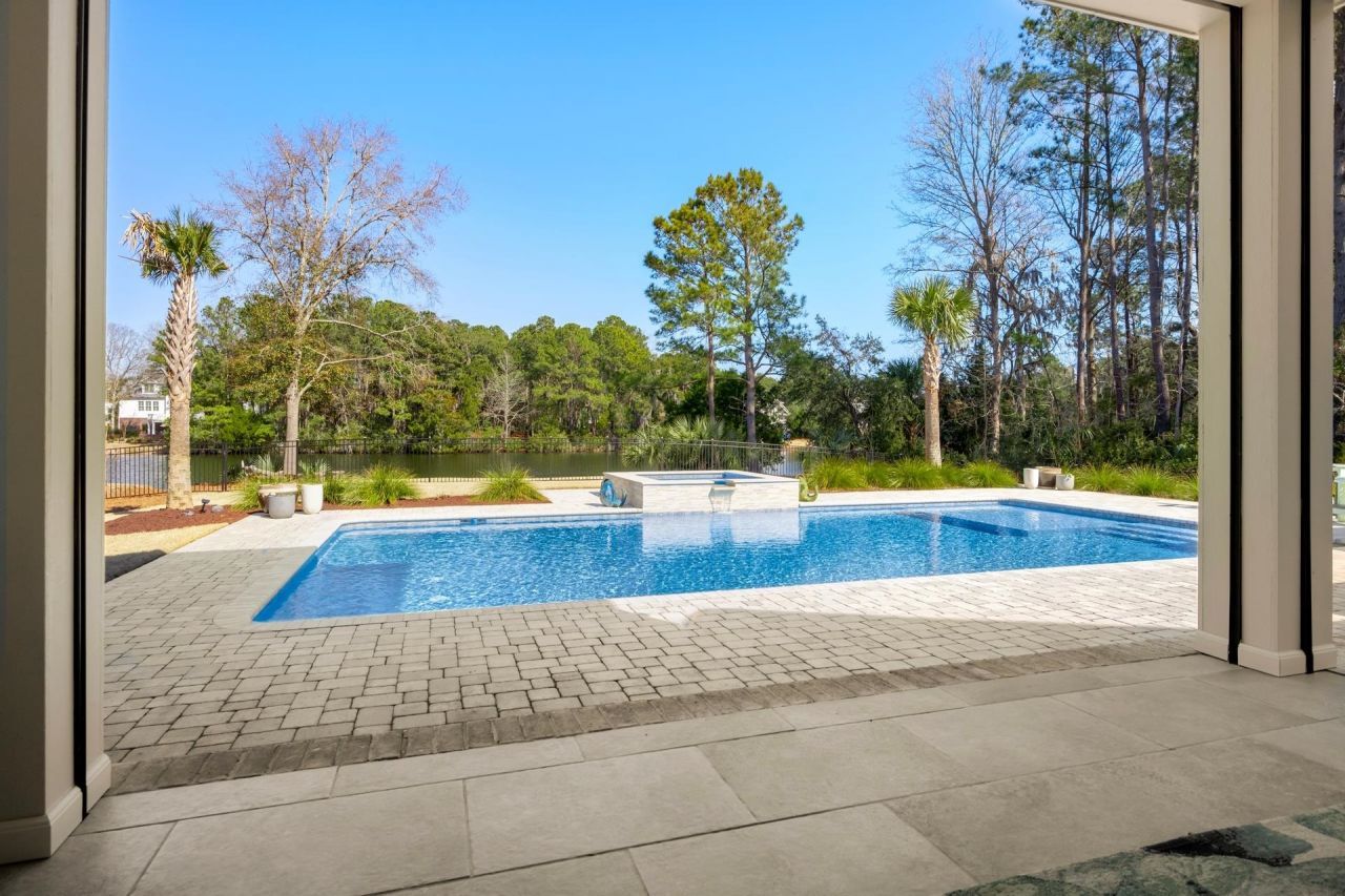 491 Blue Heron Rd. Photo 18