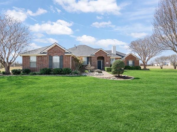 3004 Glenwood Drive, Joshua, TX 76058