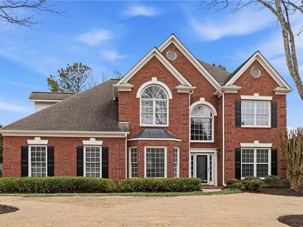 7160 Fawn Lake Drive , Alpharetta, GA 30005